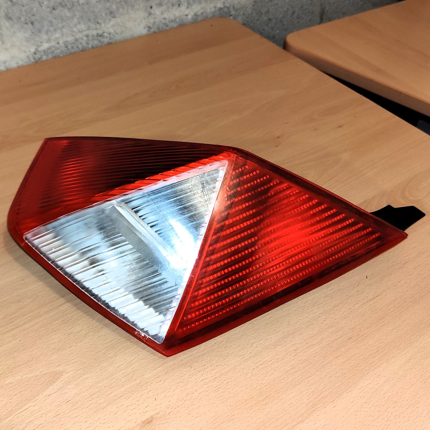 glace de phare arrière gauche pour Renault Avantime